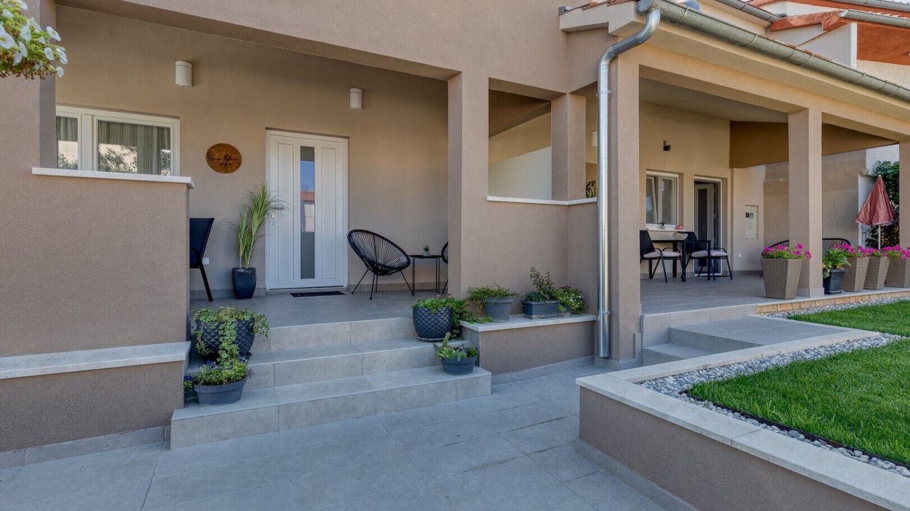 Photo of Patio Balcony in Gulici