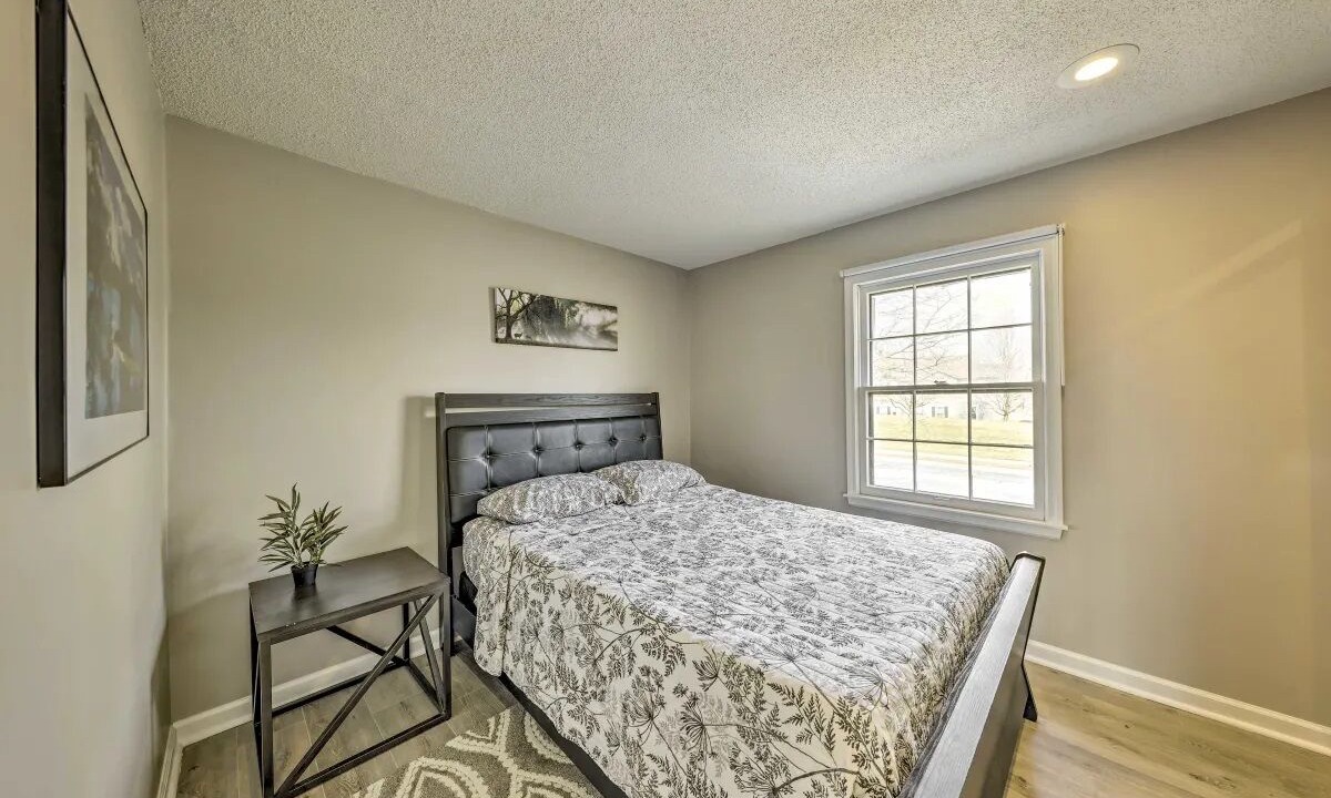 Photo of Bedroom in Olathe