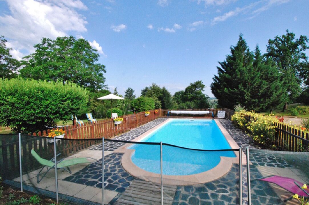 Photo of Outdoor in Saint-Geniez-o-Merle