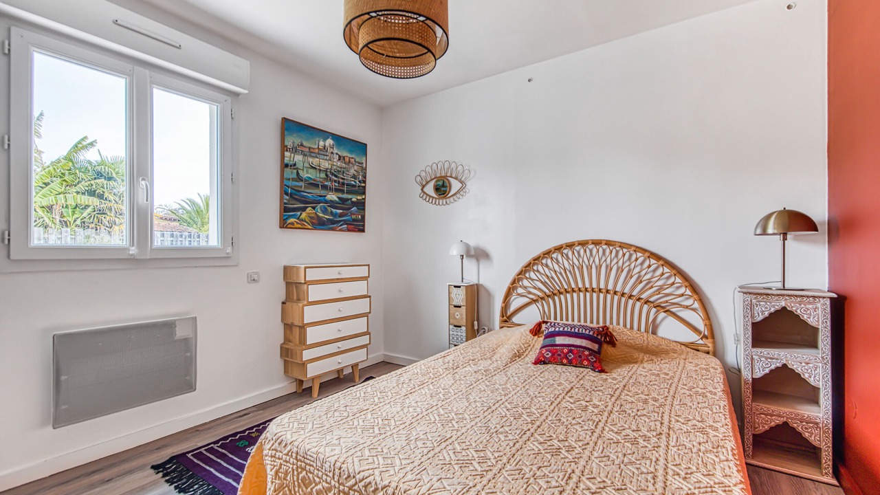 Photo of Bedroom in Grayan-Et-L'Hopital