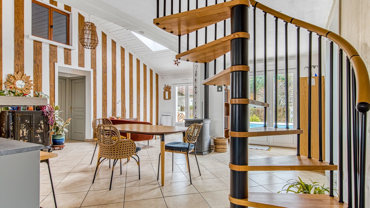 Photo of Others in Grayan-Et-L'Hopital