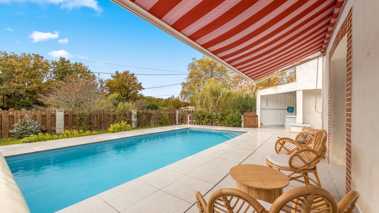 Photo of Outdoor in Grayan-Et-L'Hopital