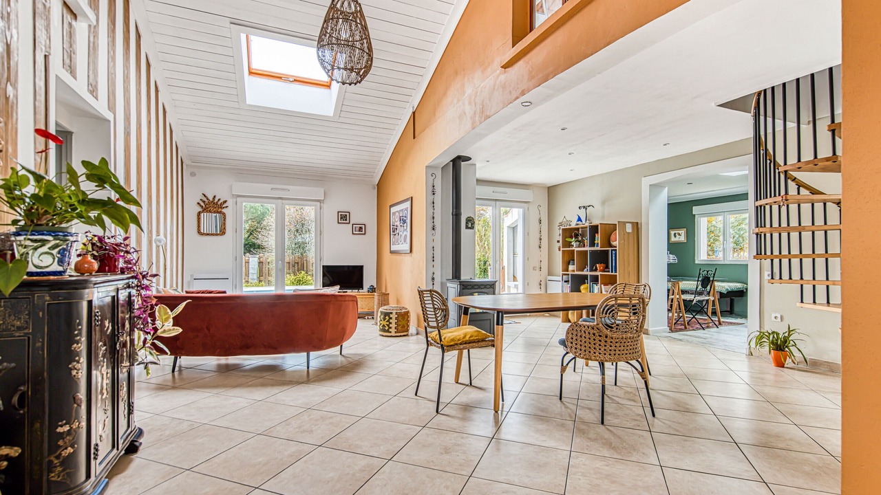 Photo of Others in Grayan-Et-L'Hopital