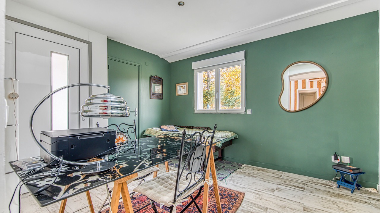 Photo of Others in Grayan-Et-L'Hopital