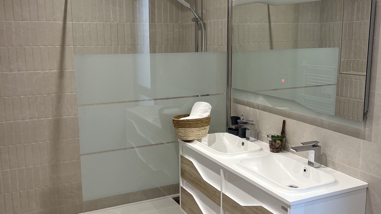 Photo of Bathroom in Villetelle