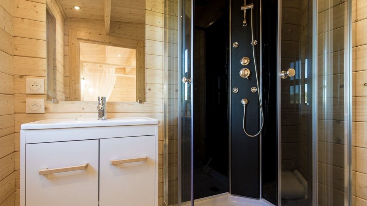 Photo of Bathroom in Flocourt