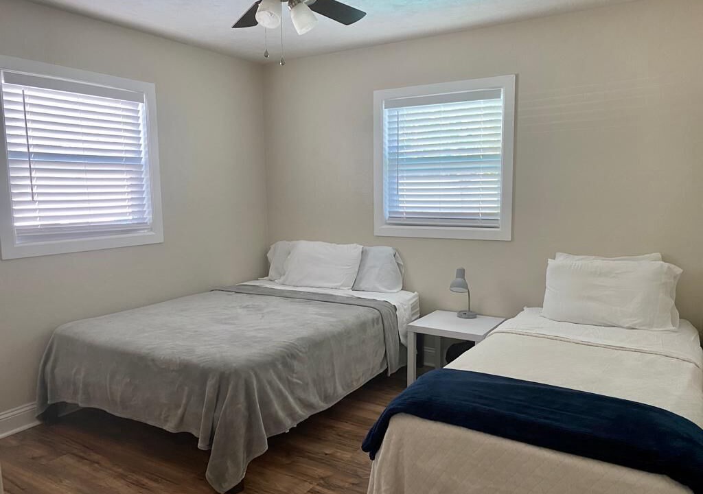 Photo of Bedroom in Putnam Hall