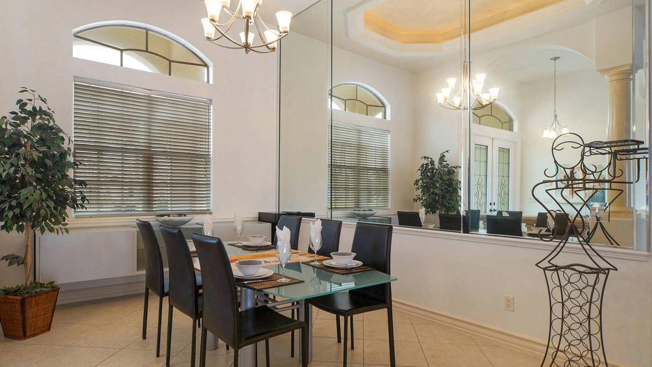 Photo of Others in Pelican