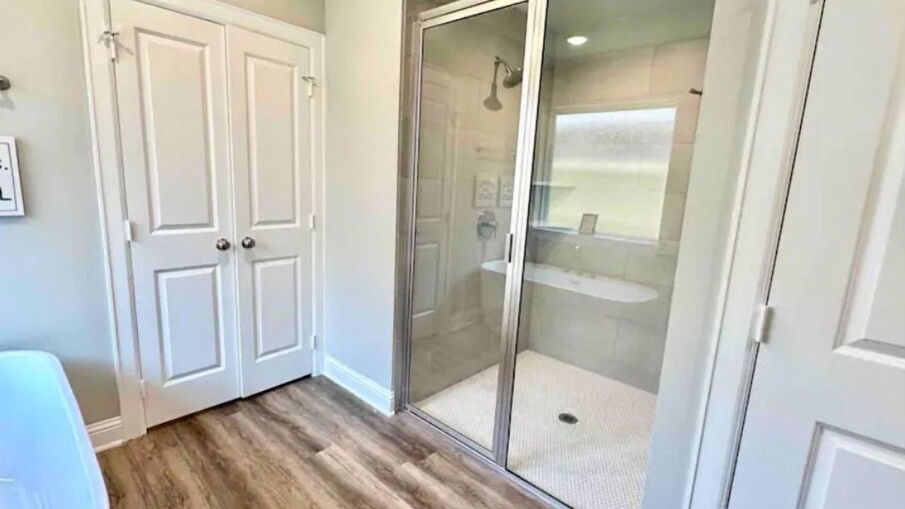 Photo of Bathroom in Flint