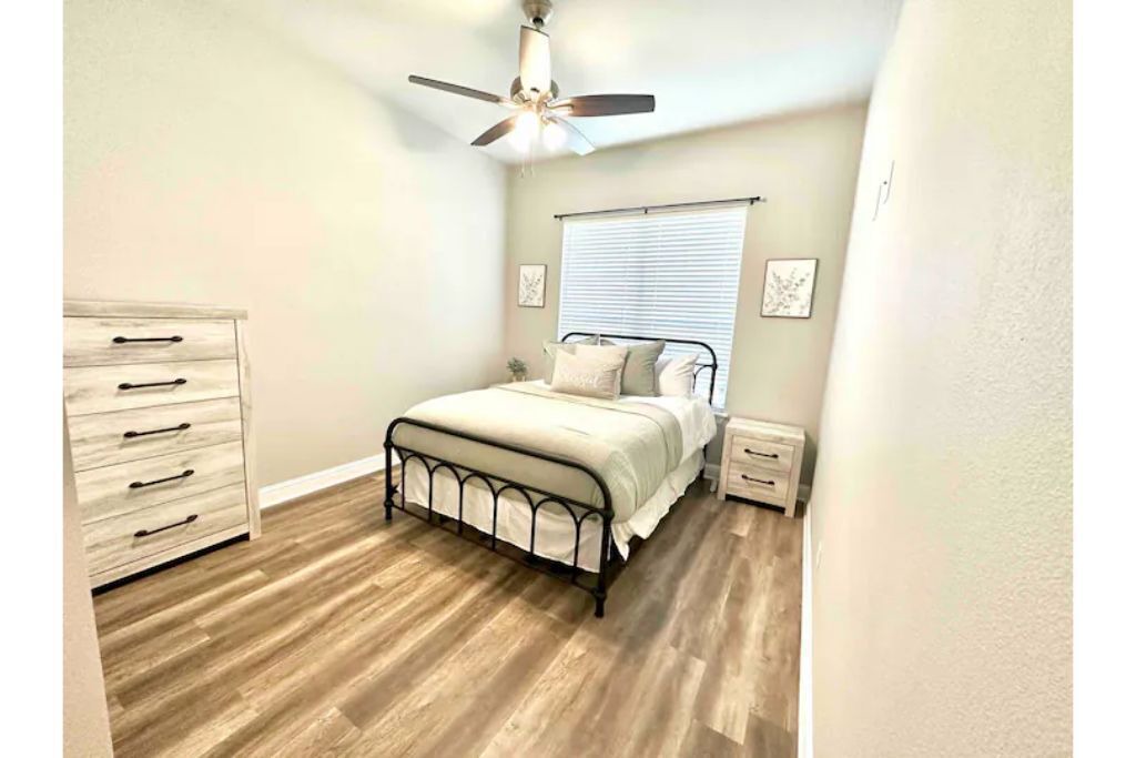 Photo of Bedroom in Flint