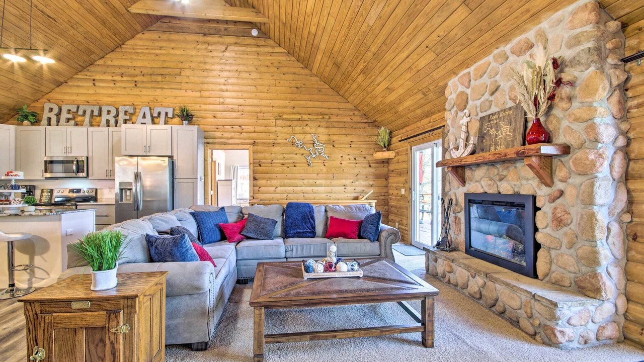 Photo of Livingroom in Osage Beach