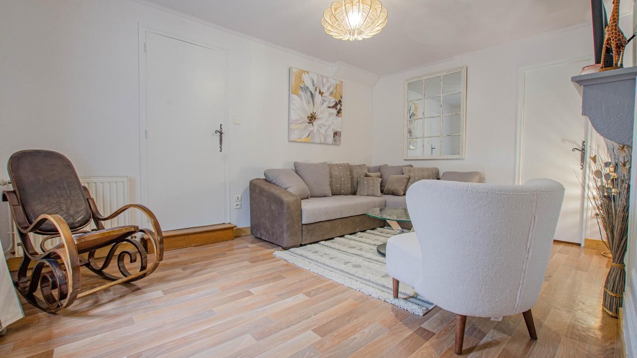 Photo of Livingroom in Bertignolles