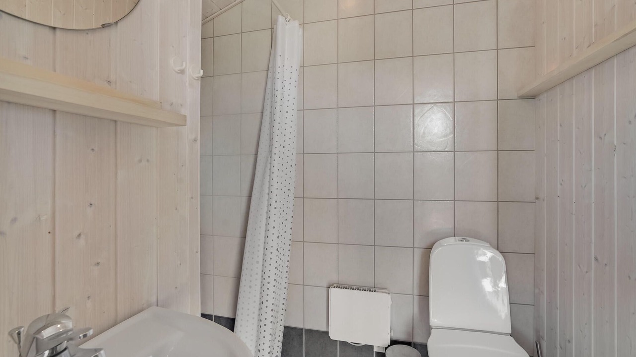 Photo of Bathroom in Flovt Strand