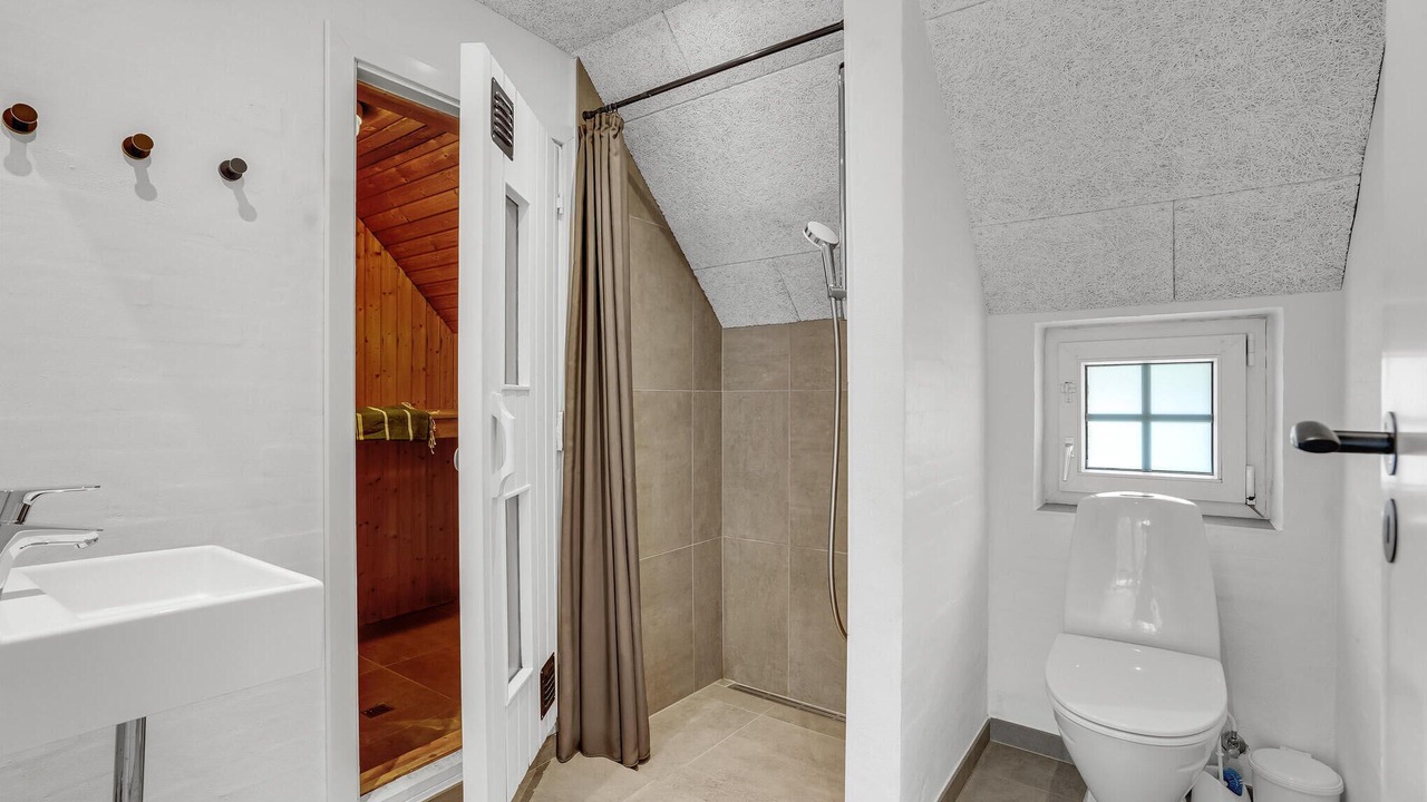 Photo of Bathroom in Øhuse