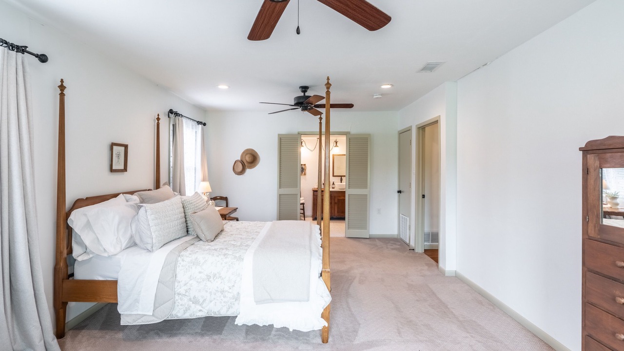Photo of Bedroom in Greenville