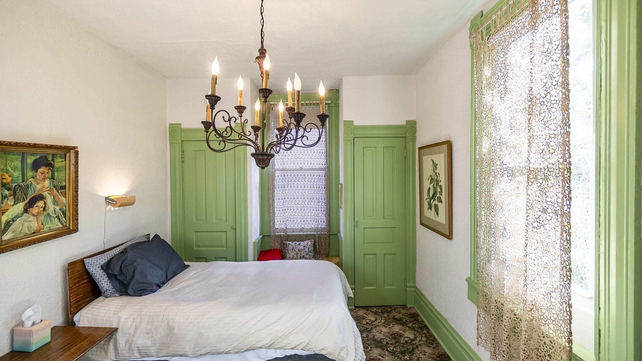 Photo of Bedroom in Homestead