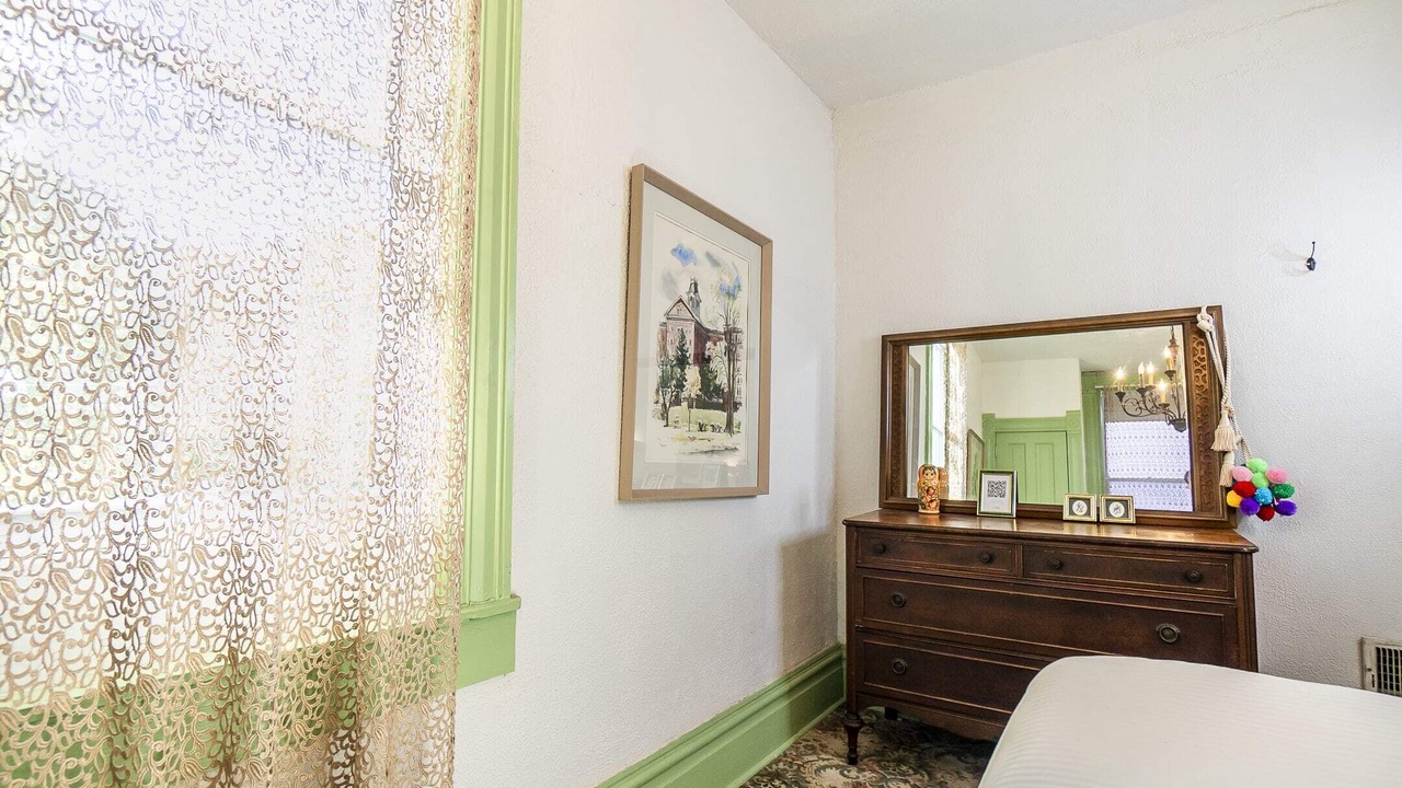 Photo of Bedroom in Homestead