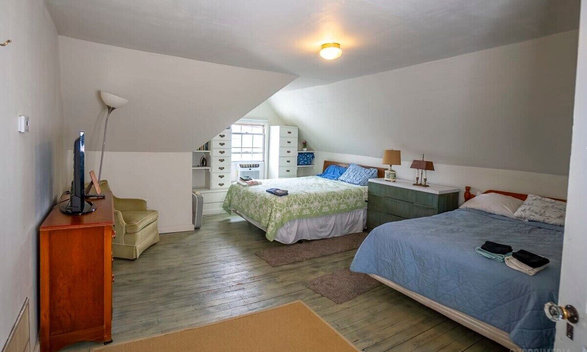 Photo of Bedroom in Homestead