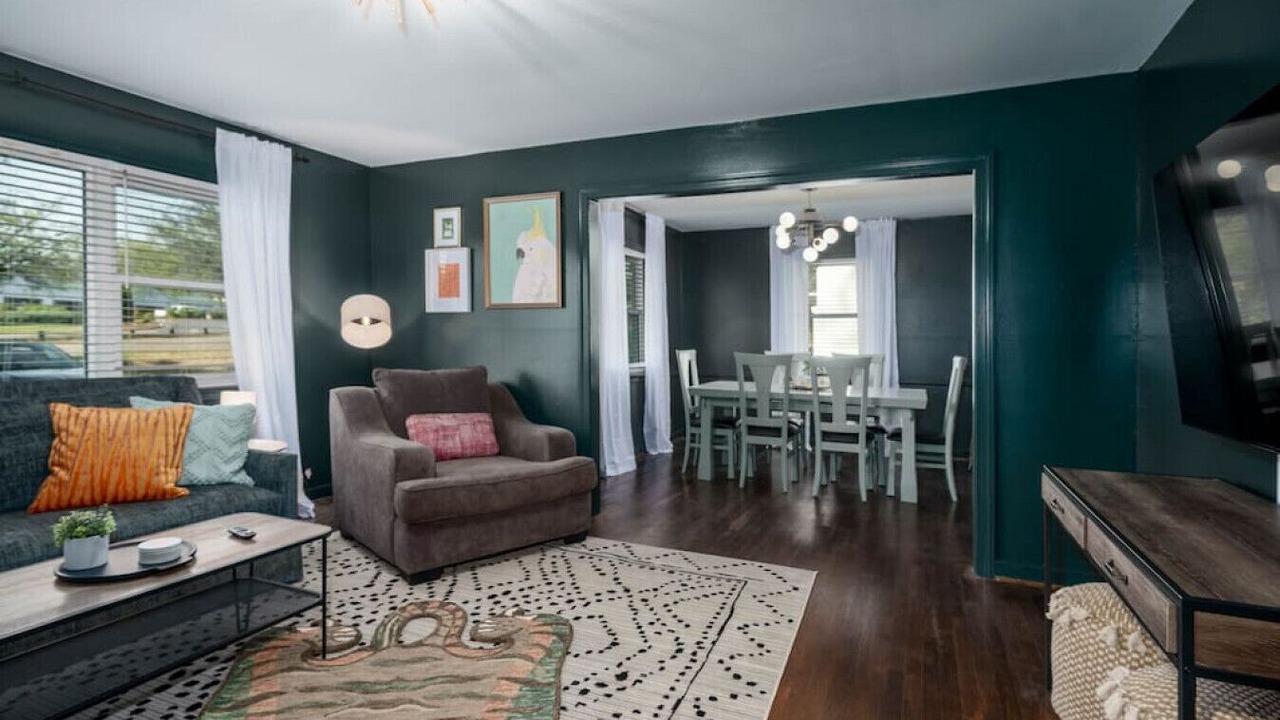 Photo of Livingroom in Crestwood South