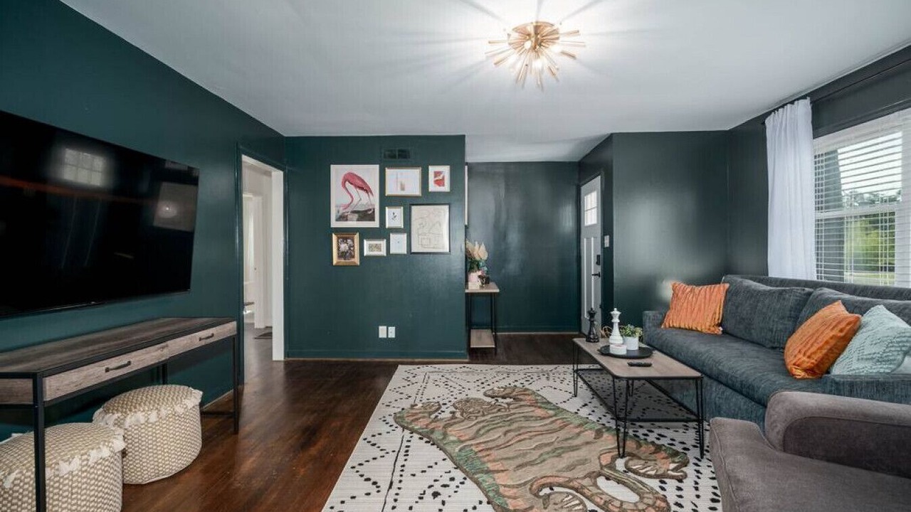 Photo of Livingroom in Crestwood South