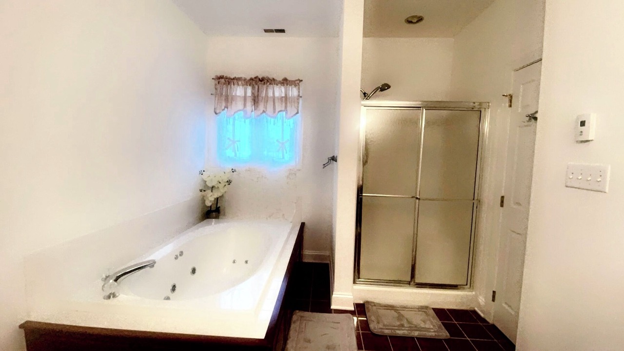Photo of Bathroom in Fountainhead-Orchard Hills