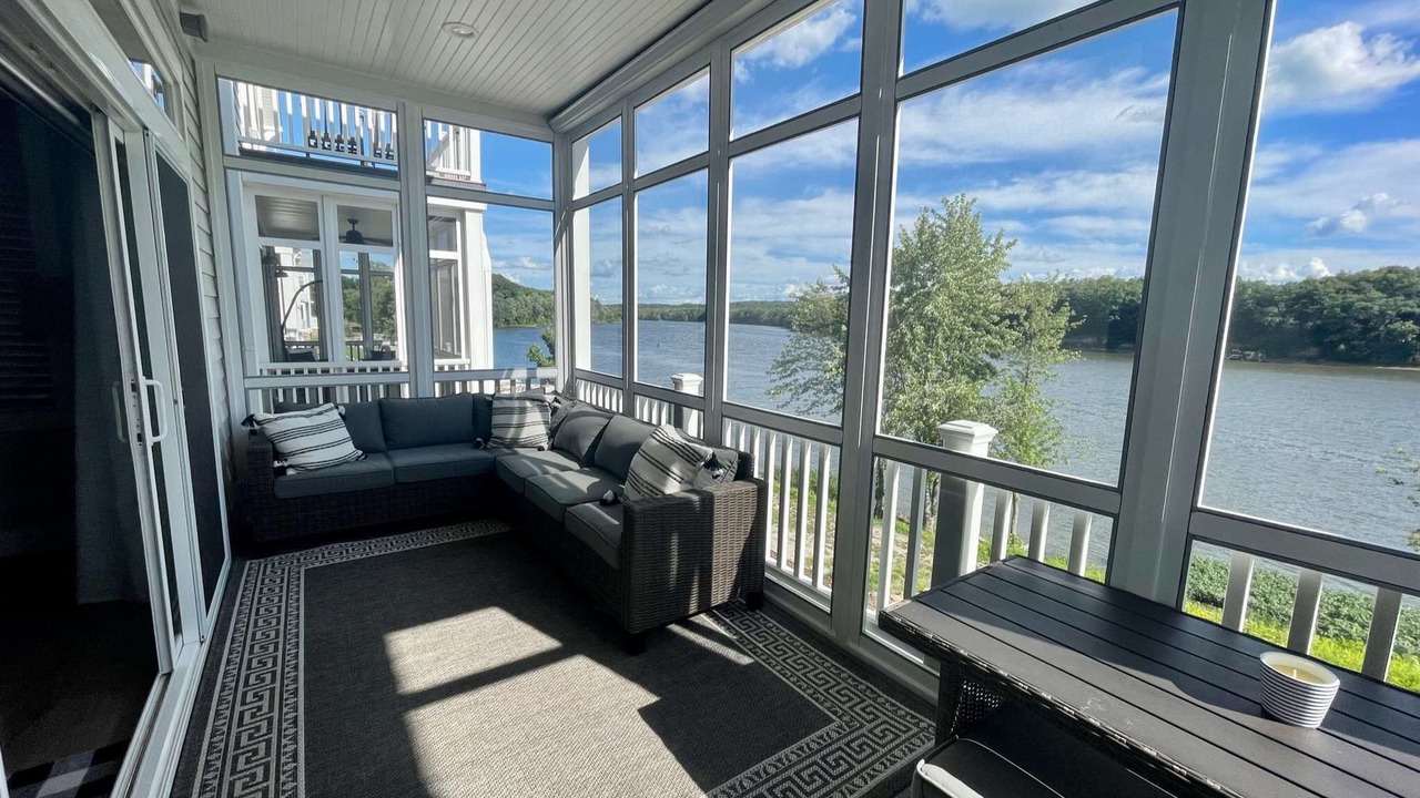 Photo of Livingroom in Ottawa