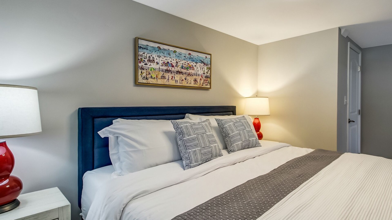 Photo of Bedroom in Savannah Beach