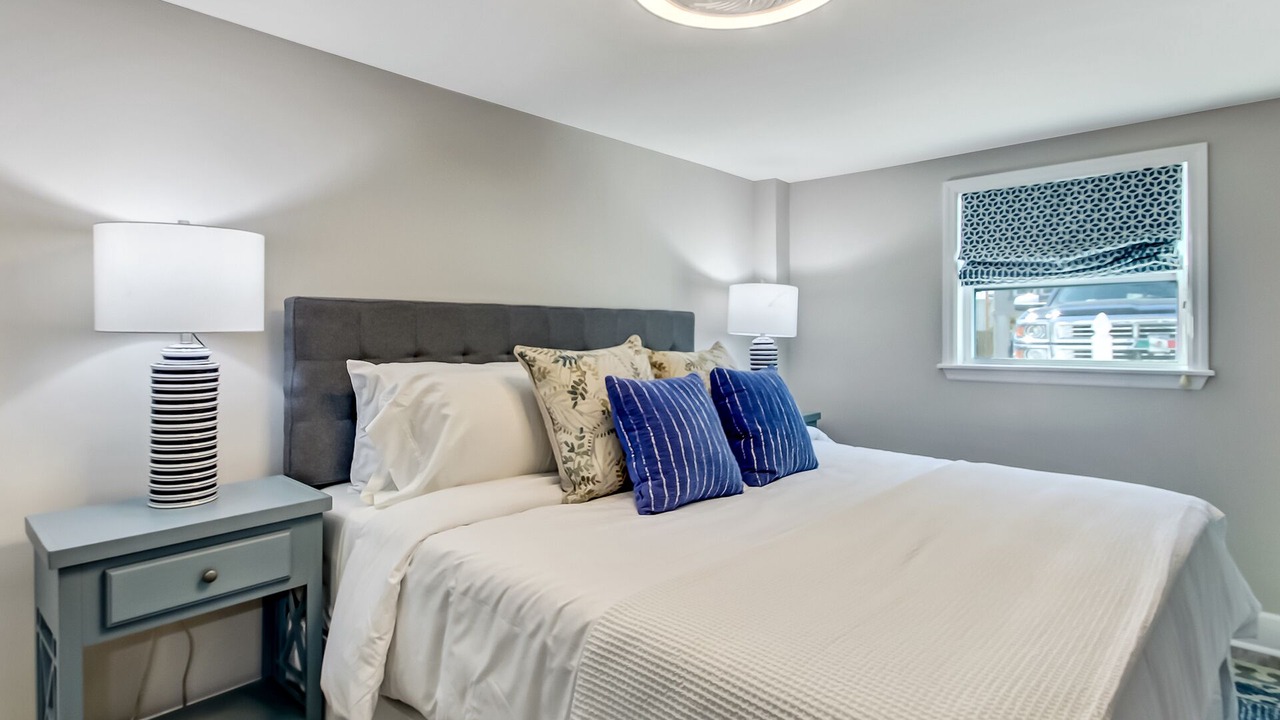 Photo of Bedroom in Savannah Beach