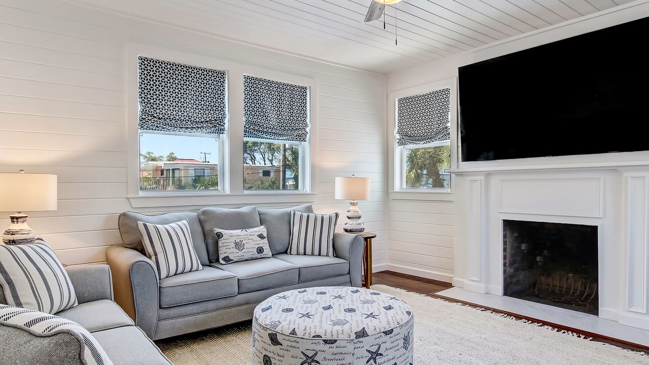 Photo of Livingroom in Tybee Island