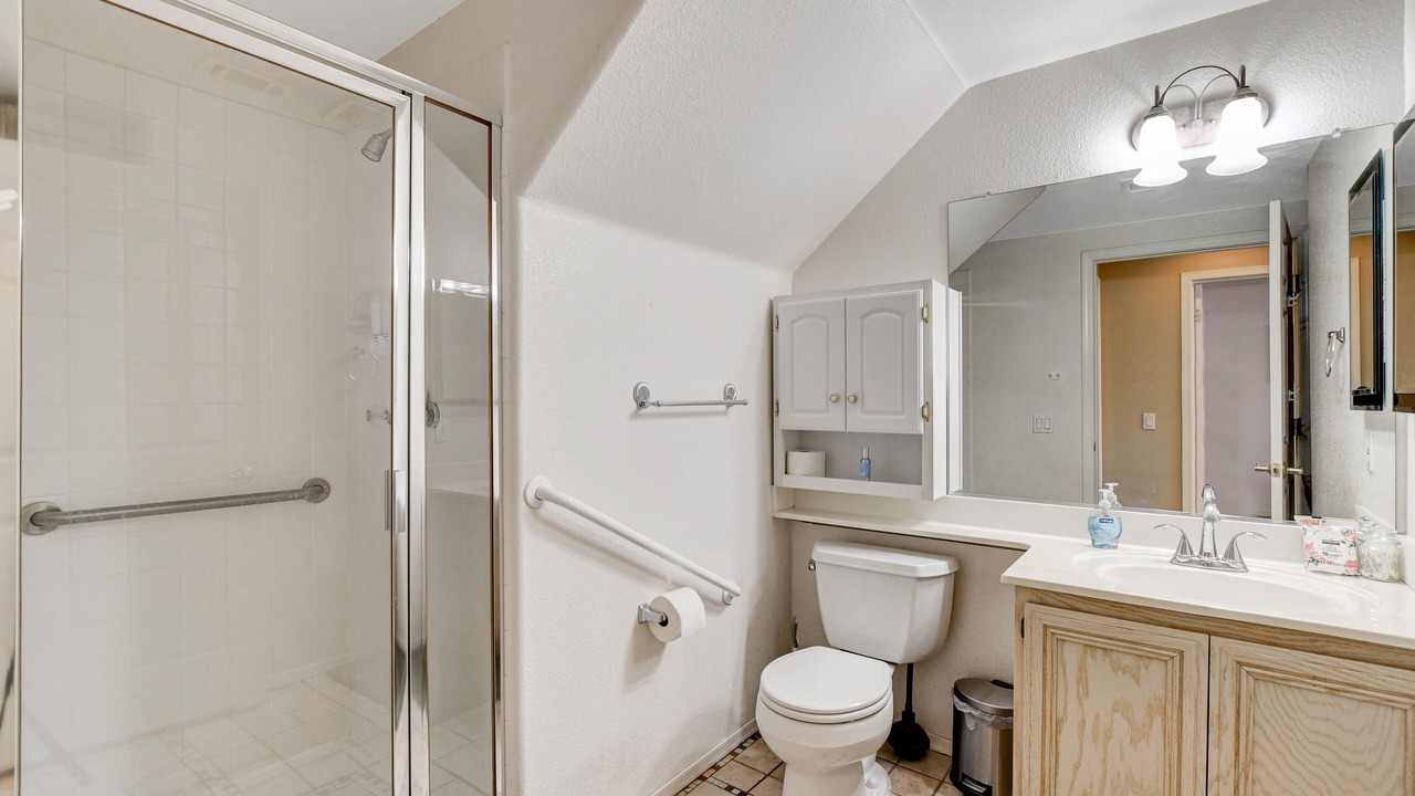 Photo of Bathroom in Elkhorn