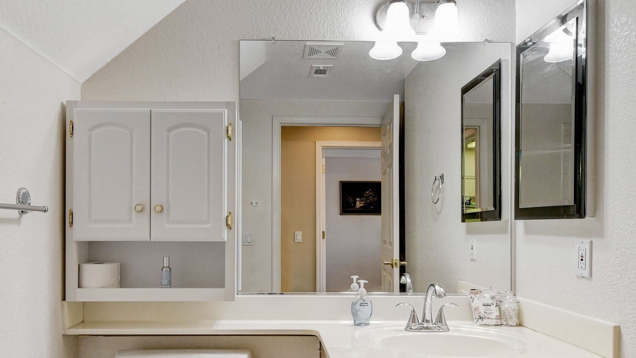 Photo of Bathroom in Elkhorn