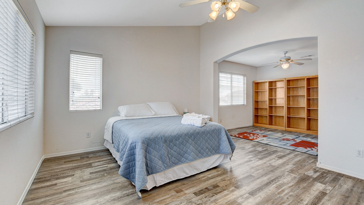 Photo of Bedroom in Elkhorn
