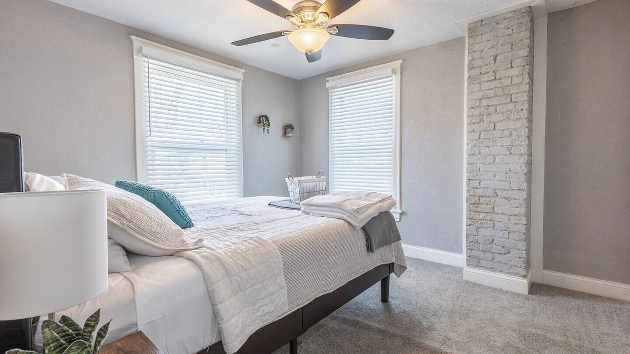 Photo of Bedroom in Northeast Kansas City