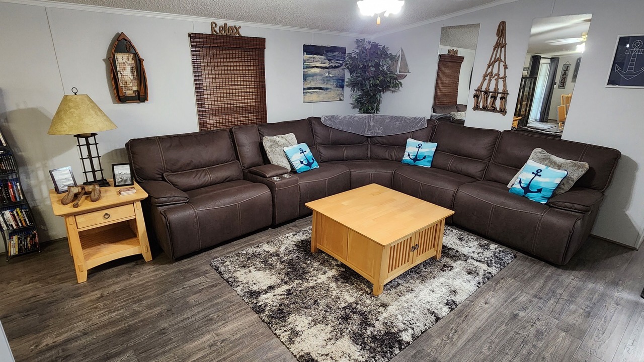 Photo of Livingroom in Springville