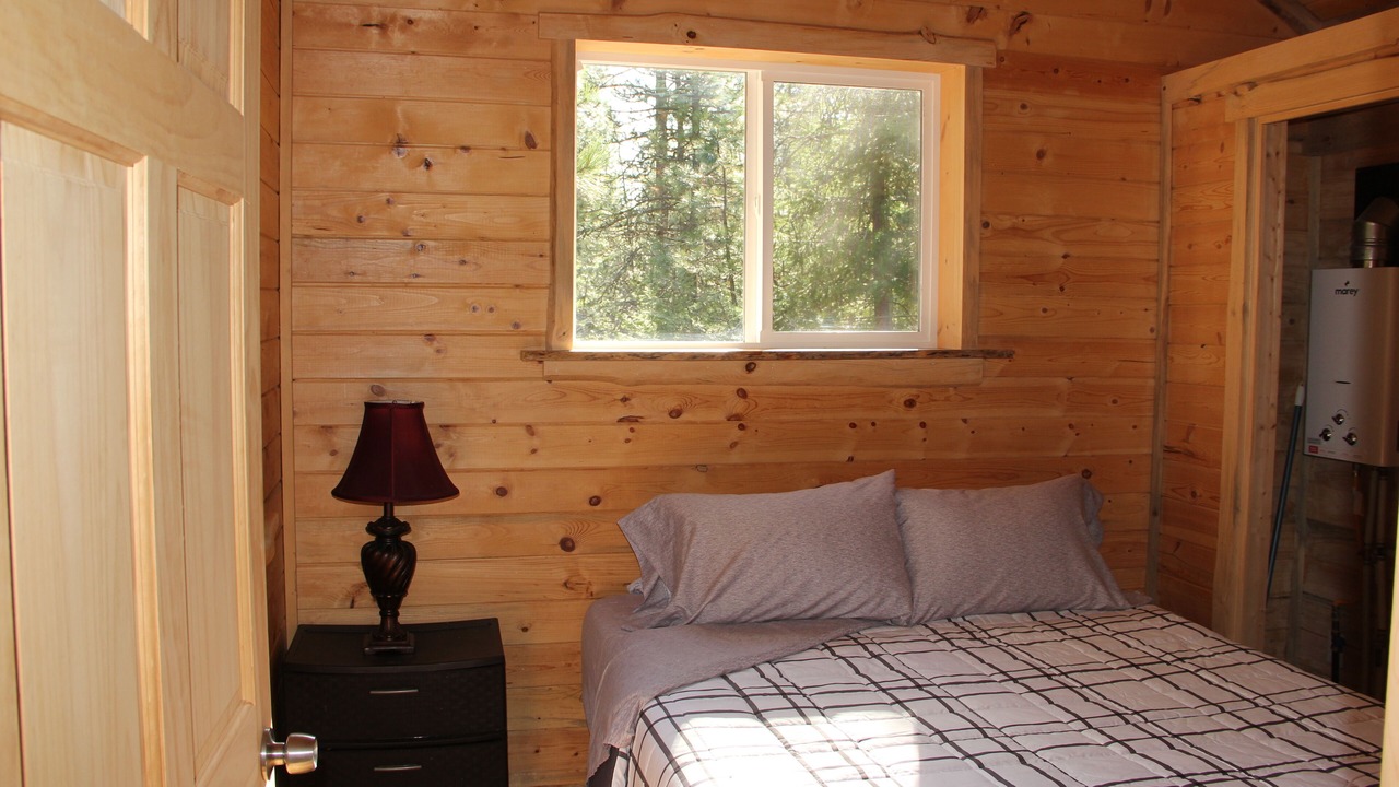 Photo of Bedroom in Athol