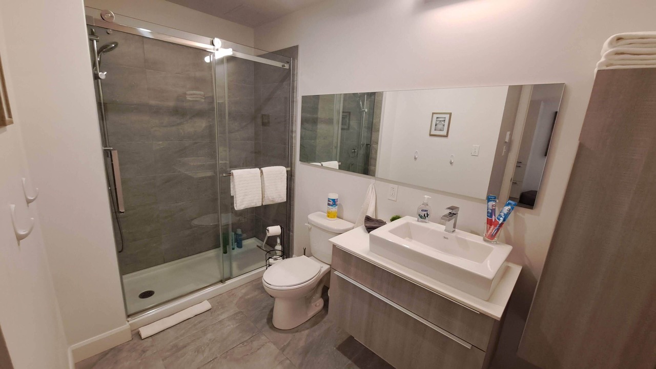 Photo of Bathroom in Laval