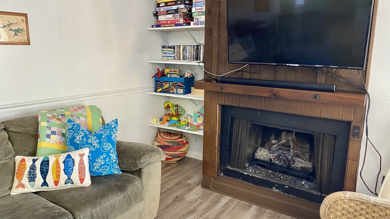Photo of Livingroom in Fairfield Bay