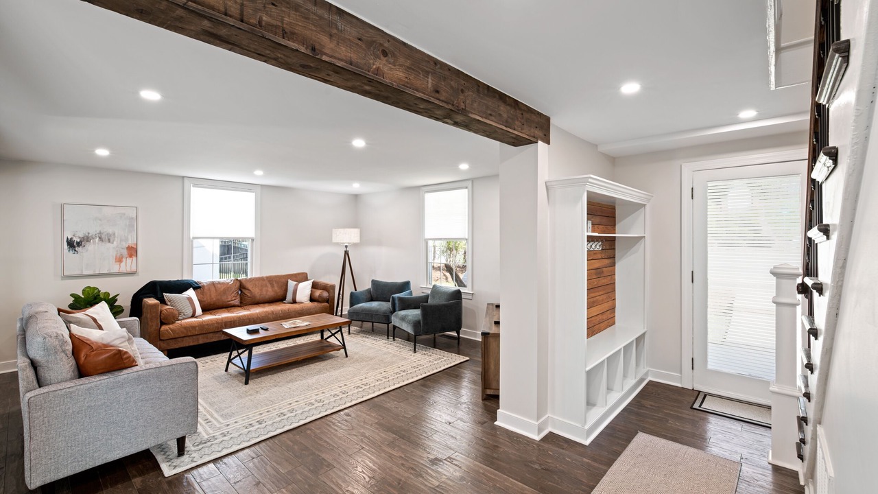 Photo of Livingroom in Belmont