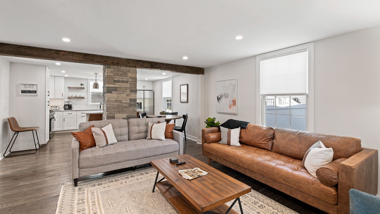 Photo of Livingroom in Belmont