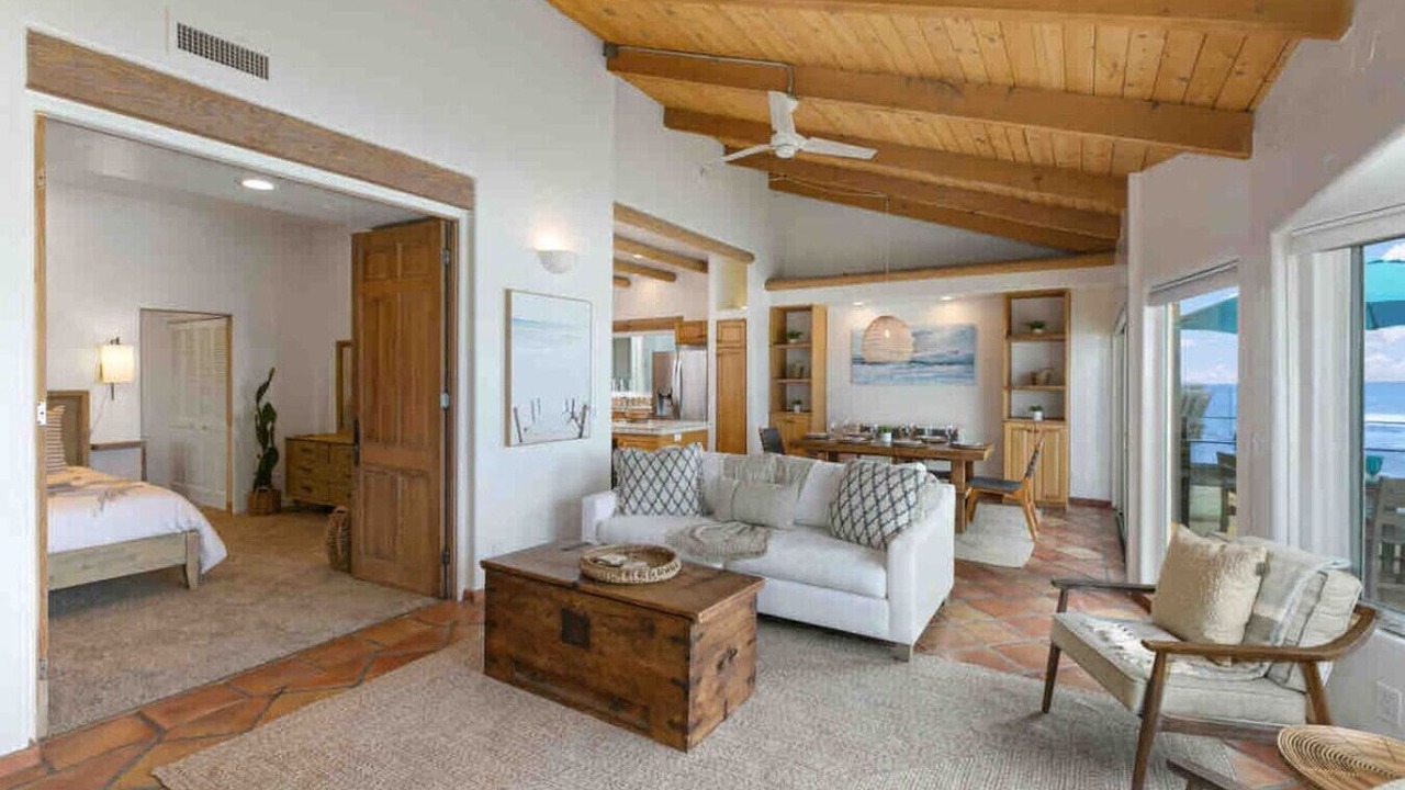 Photo of Livingroom in South Oceanside
