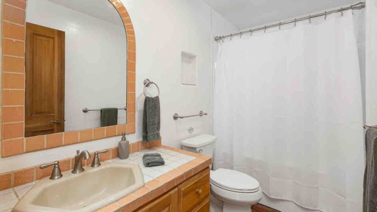 Photo of Bathroom in South Oceanside