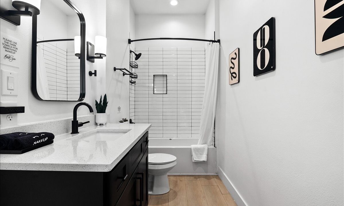 Photo of Bathroom in Cedar Crest