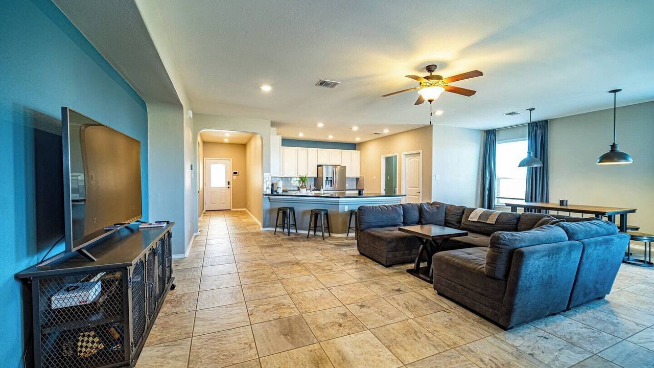 Photo of Livingroom in Hutto