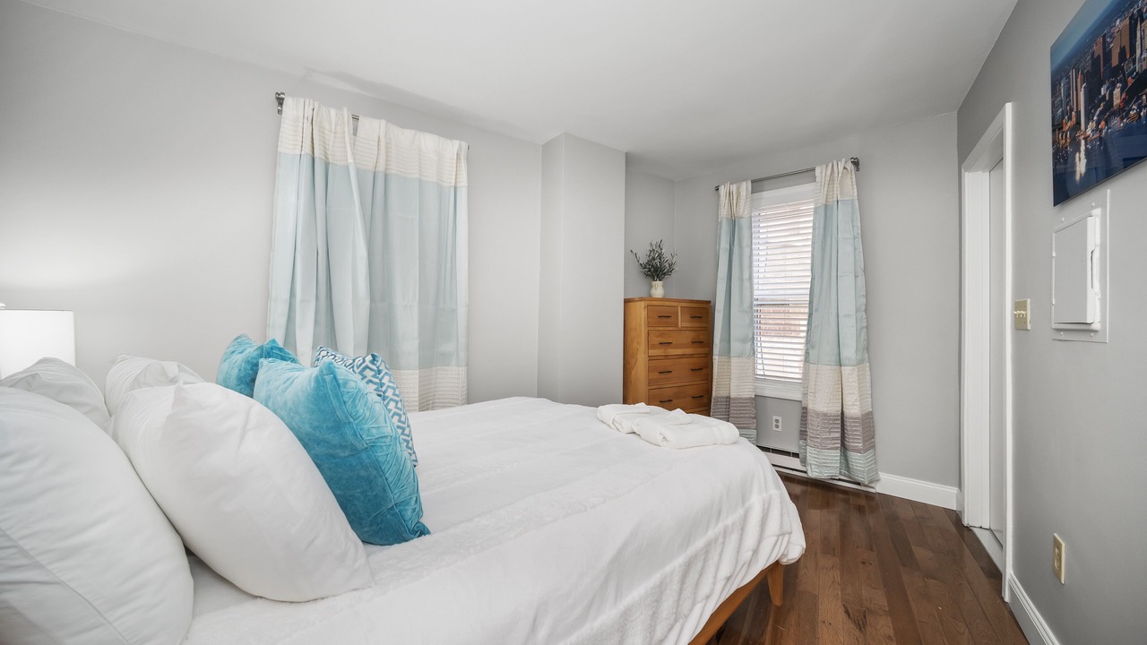 Photo of Bedroom in North End
