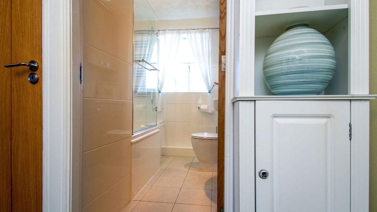 Photo of Bathroom in Llanfairfechan