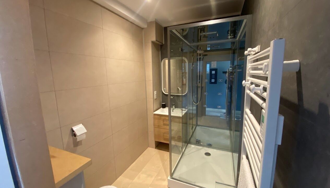 Photo of Bathroom in Dieppe