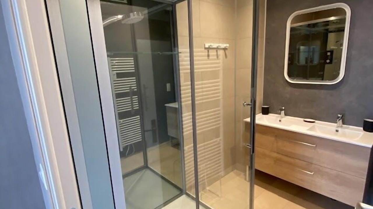 Photo of Bathroom in Dieppe