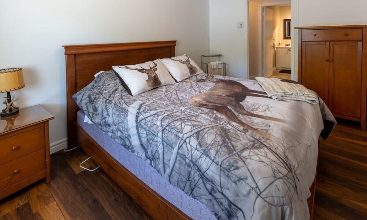 Photo of Bedroom in Pohenegamook