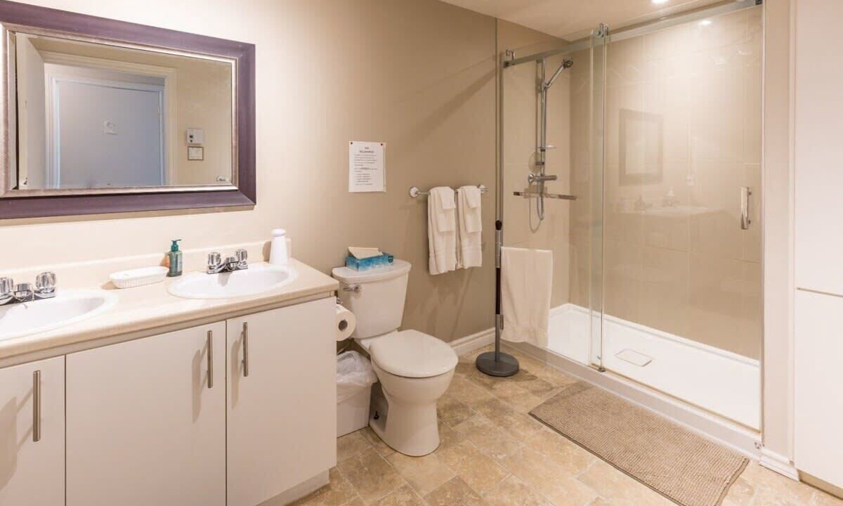 Photo of Bathroom in Pohenegamook