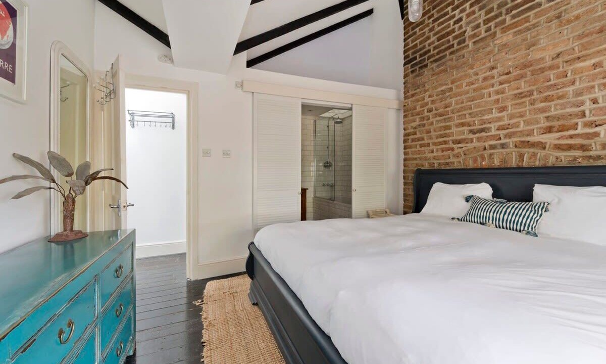 Photo of Bedroom in North Kensington